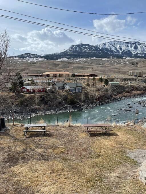 Parkway Yellowstone Guest House Apartment #5 Gardiner Exterior photo